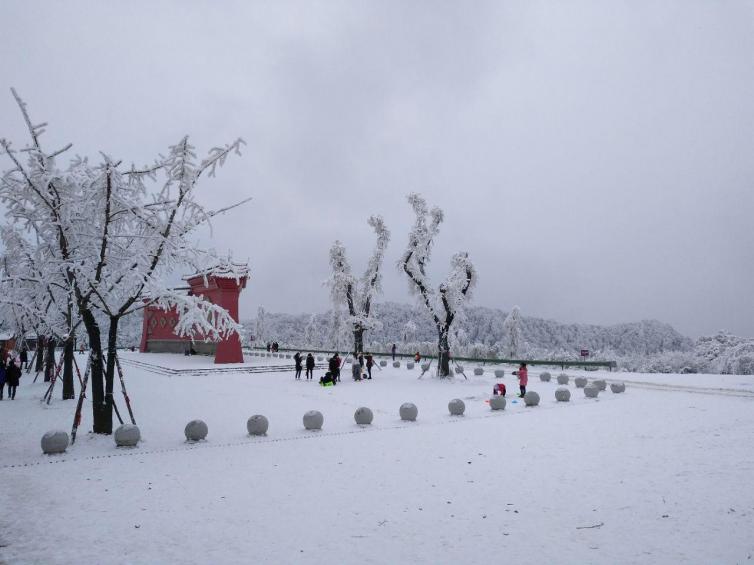 冬天重慶周邊玩雪自駕游線路攻略，重慶最佳賞雪好去處推薦