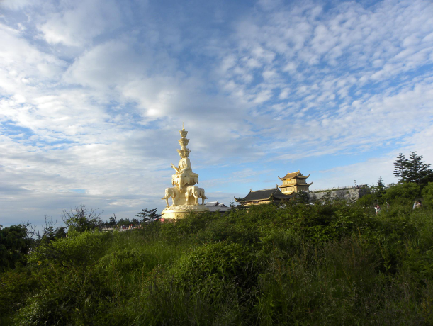 四川自駕游4個(gè)必去景點(diǎn)推薦，四川境內(nèi)最受歡迎的絕美景點(diǎn)推薦