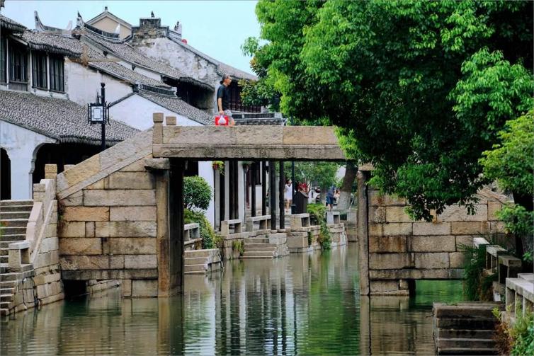 12個江蘇吳江周邊古鎮(zhèn)自駕游攻略推薦，春節(jié)過年帶著家人自駕游賞景/品美食！