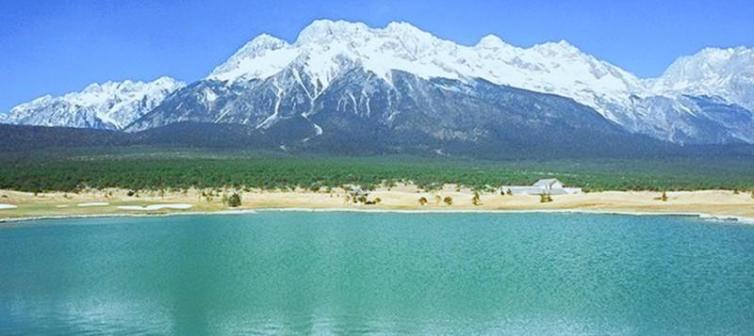 云南短途自駕游推薦，這四大景點一定要去，最適合情侶旅行的城市！