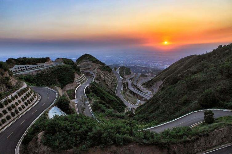 周末西安自駕游最美自駕公路，最驚艷的西安自駕公路美景推薦