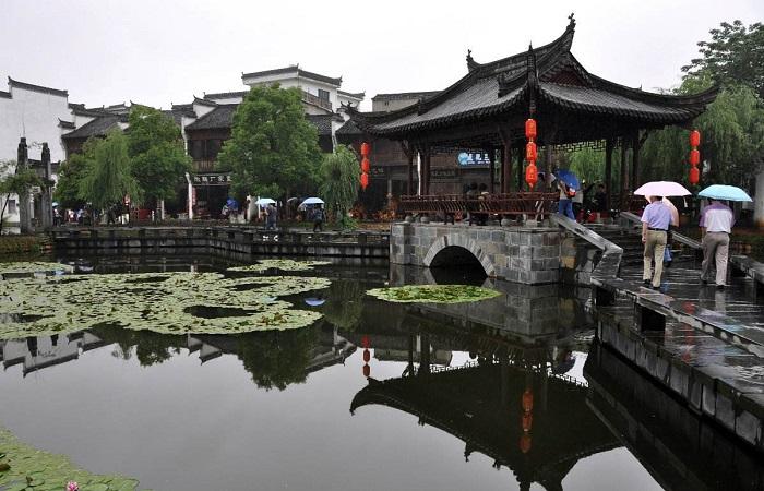 周末古鎮(zhèn)自駕游好去處推薦，冬天來這幾個古鎮(zhèn)自駕享受悠閑慢時光