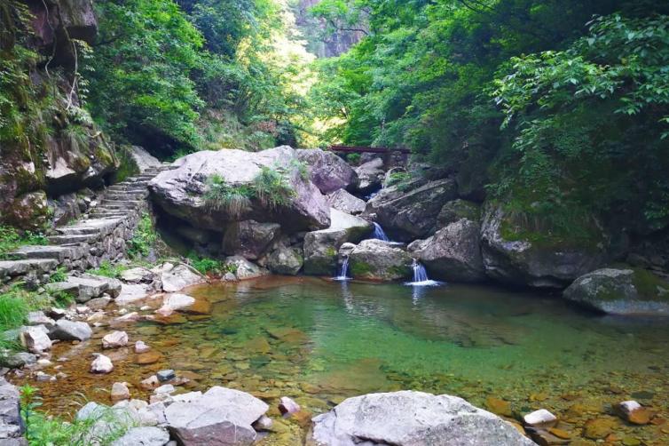 浙江省內(nèi)10大最美鄉(xiāng)村周末自駕游線路最全攻略，浙江周邊自駕游最佳線路有哪些？