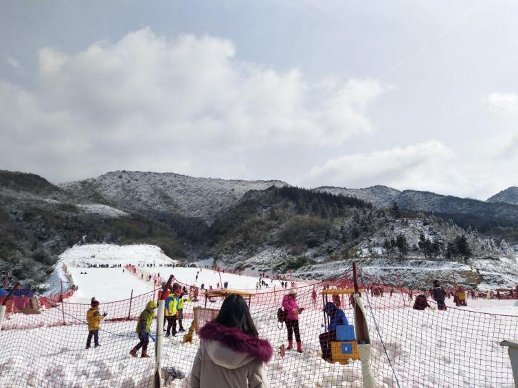 冬天重慶周邊玩雪自駕游線路攻略，重慶最佳賞雪好去處推薦