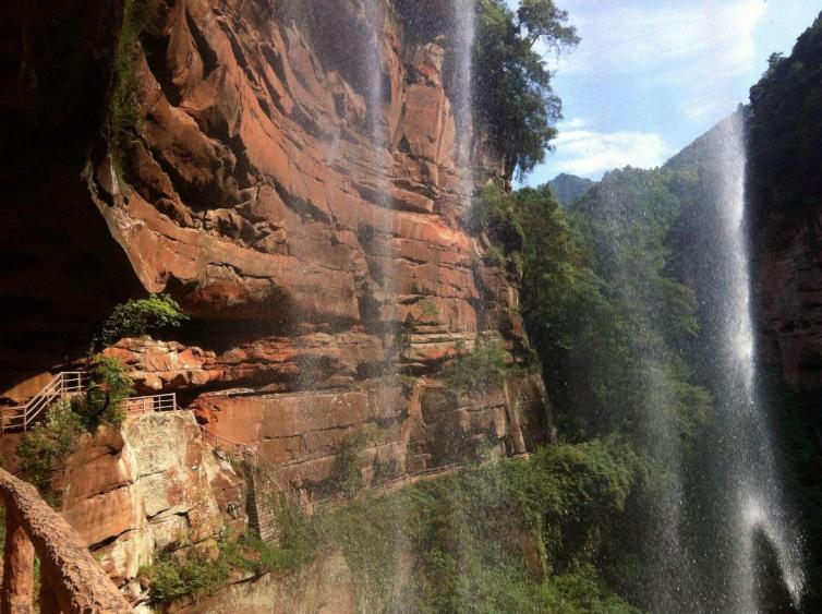 重慶四面山周邊自駕游去哪兒好玩，3個四面山自駕游美景攻略推薦