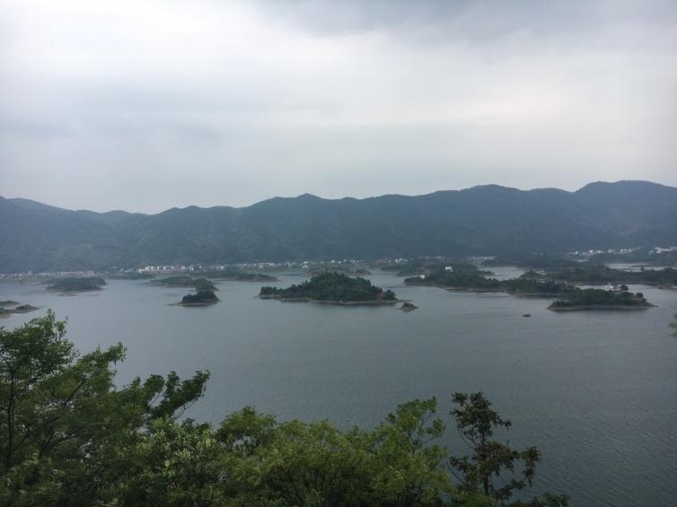 夏天去湖北旅游有什么好玩的景點(diǎn)，夏天到湖北旅游有什么值得一去的景點(diǎn)