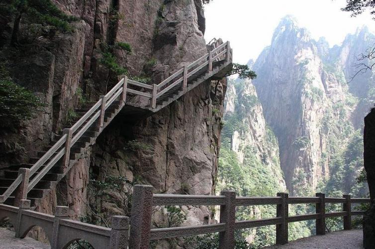 周末黃山自駕游去哪兒好玩，3個黃山自駕游美景線路攻略推薦