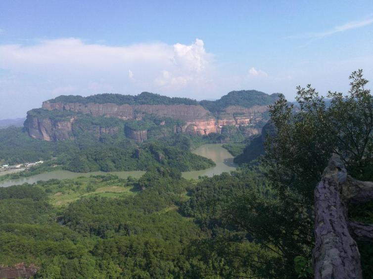 國(guó)內(nèi)一年四季最適合自駕游的12個(gè)城市推薦，錯(cuò)過(guò)了可別后悔