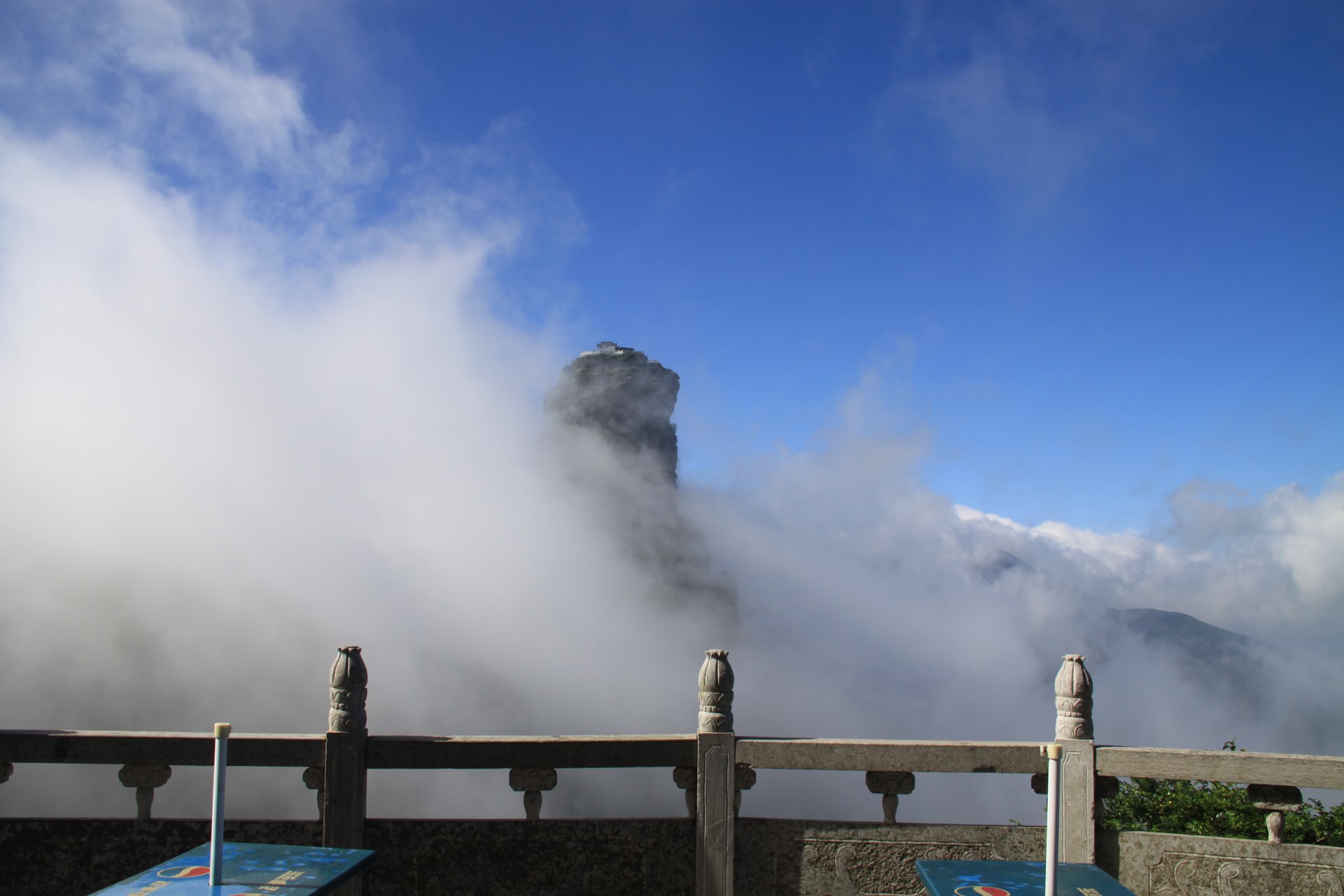 【四川出發(fā)】成都出發(fā)貴州重慶5日自駕：梵凈山-酉陽桃花源-龔灘古鎮(zhèn)5日休閑自駕