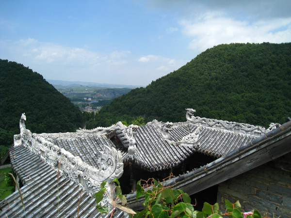 天臺山伍龍寺