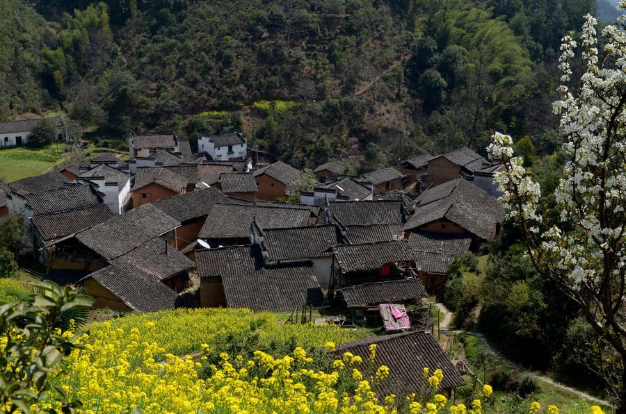 鄭公山村