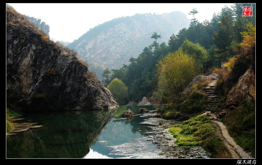 龍?zhí)洞髰{谷自然風(fēng)景區(qū)