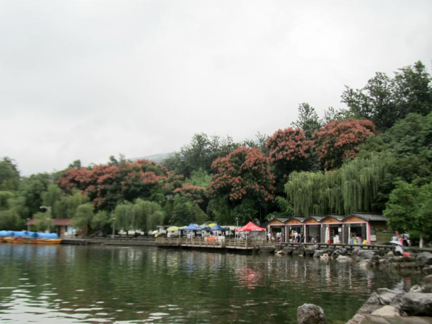 【重慶出發(fā)】重慶出發(fā)川西4日自駕游：雷波馬湖-大涼山秘境-懸崖村-九十九里瀑布溫泉4日自駕之旅